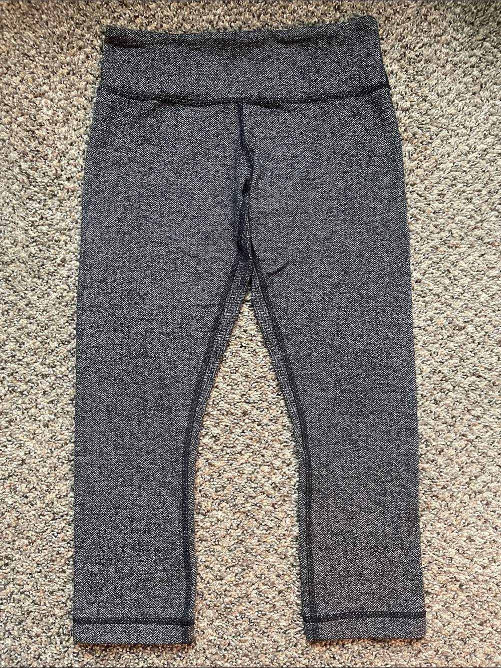 Lululemon OG Wunder Under Crop - Herringbone Black / Black; Size 6